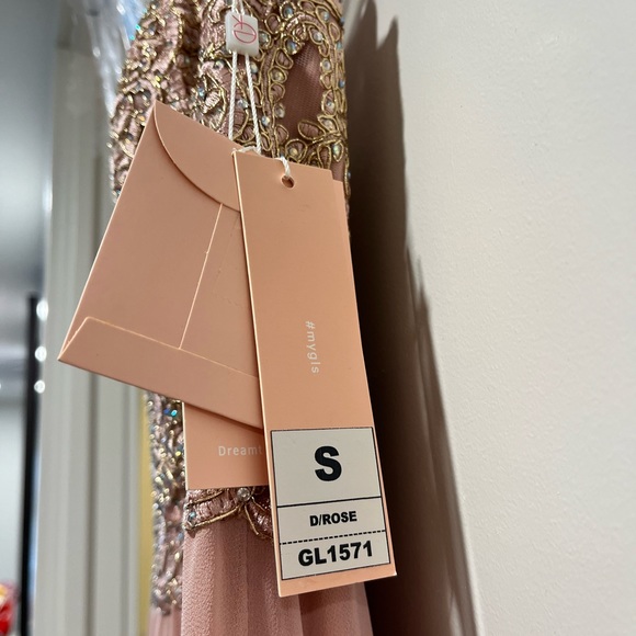 Full length gown - Picture 4 of 8